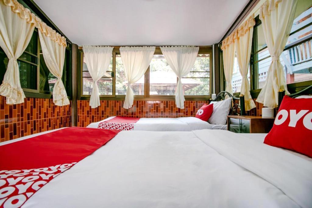 נאקון פטום Raknatee Resort מראה חיצוני תמונה