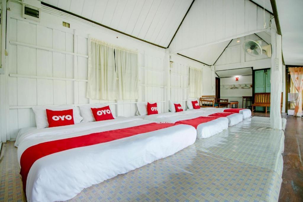 נאקון פטום Raknatee Resort מראה חיצוני תמונה