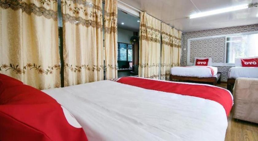 נאקון פטום Raknatee Resort מראה חיצוני תמונה